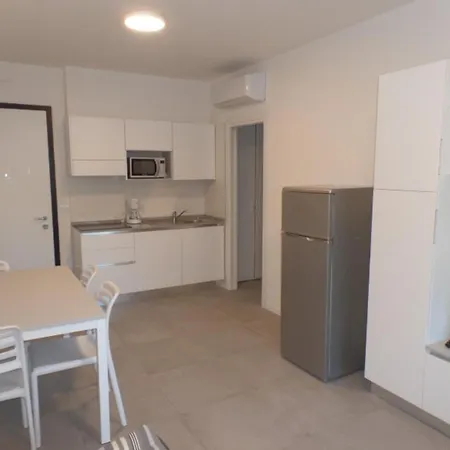 Stylish Retreat With Whirlpool And Communal Garden Bibione