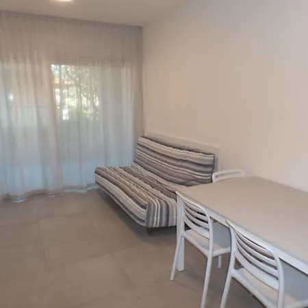 Stylish Retreat With Whirlpool And Communal Garden * Bibione